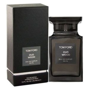 En İyi Erkek Parfümleri 2025 Tom Ford Oud Wood